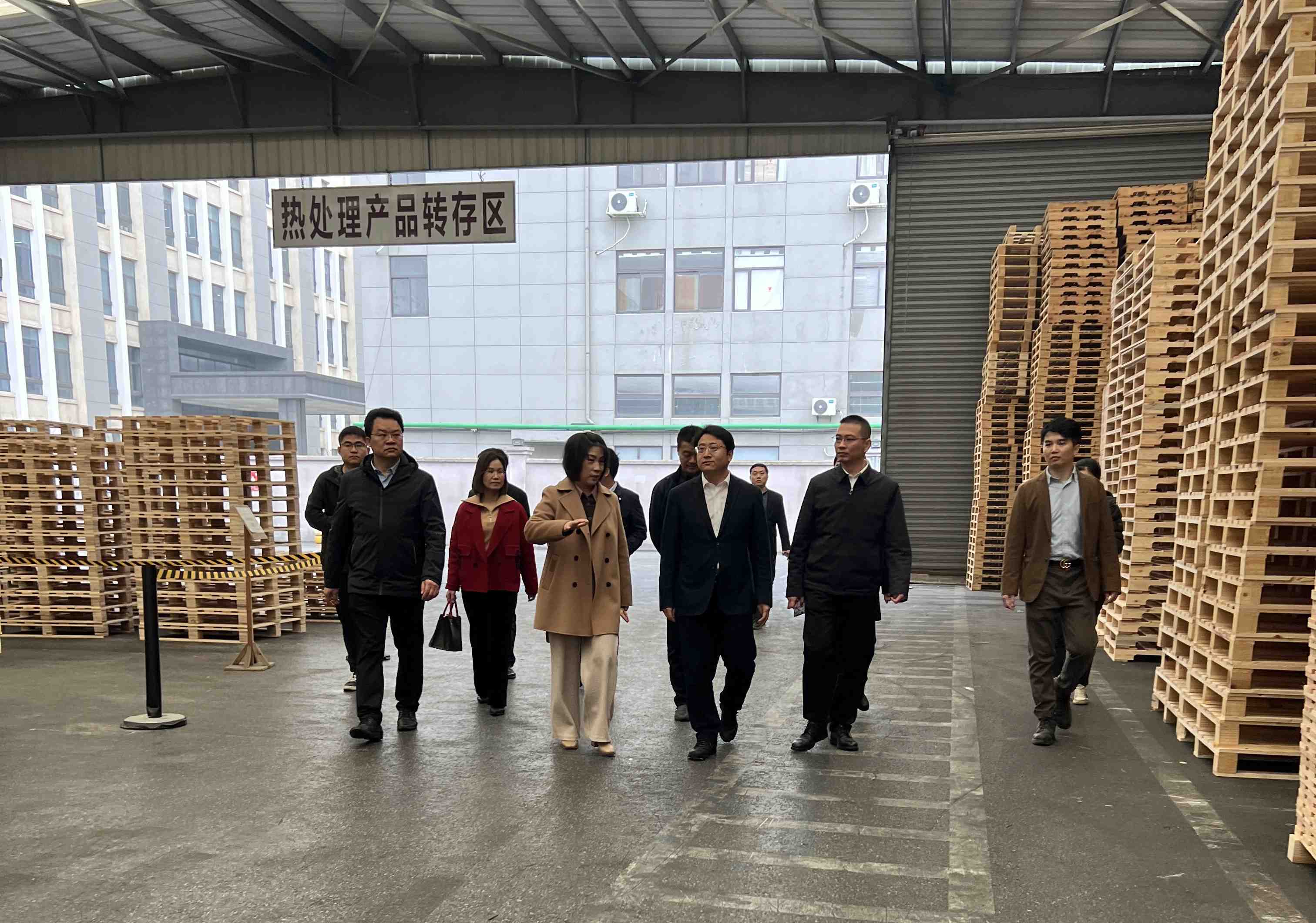 广西来宾市忻城县委领导团队到访参观洽谈